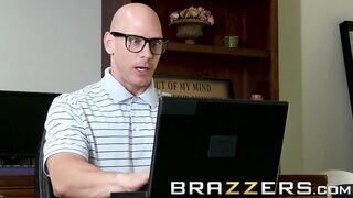 Joslyn James kedveli a hatalmas brét