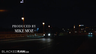 Morgan Rain imádja az óriás hímvesszőt