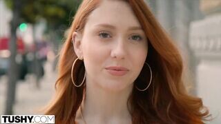 Arietta Adams a vörös cafka fiatal