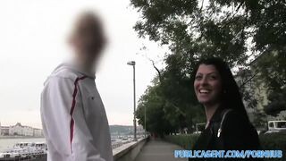 Magyar amatőr fiatal maca pénzért szexel