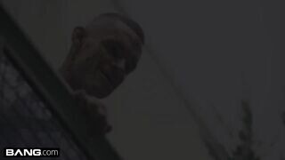 Kerek behemót fiatal pipi durva fenék szexe