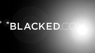 Cadence Lux és Anya Olsen gruppenbe kufirconlak