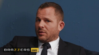 Brazzers - Alison Avery a óriási csöcsű milf