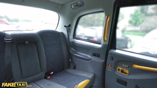 Fake Taxi - Rubi Rico a forró vérű latin csajszi