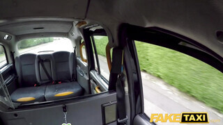 Fake Taxi - Alice Judge análba kurelva a taxiban