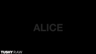 TUSHYRAW - Alice Pink ánusza megkettyintve