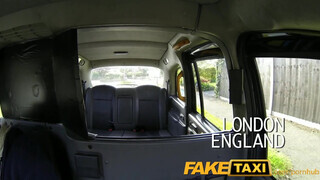 FakeTaxi - nagy fenekű gádzsi kamatyolni akar