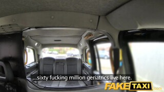 FakeTaxi nimfomániás szuka kielégítése