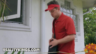 Reality Kings - kivarrott anyuci és egy tini dákó esete