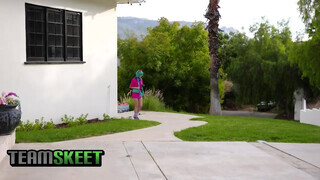 Jessie Saint a cosplayes zsenge csajszika - TeamSkeet