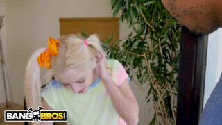 BANGBROS - Riley Star kedveli a néger faszt