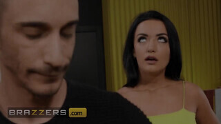Brazzers - Zuzu Sweet-et popóba keféli a Barista pali