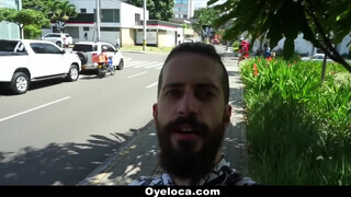 TeamSkeet - brazil zsenge gádzsi mélyre nyeli a kukacot