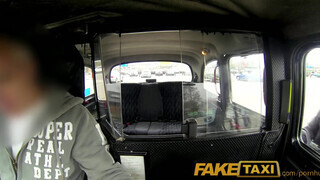 FakeTaxi - Kiki Minaj a csöcsös barna csajszika