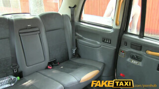FakeTaxi - tökéletes csöcsű tinédzser pipi