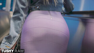 TUSHY RAW - Pristine Edge a szenvedélyes tini milf