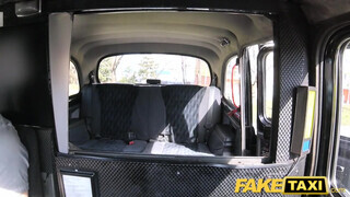 Fake Taxi  - ez a csajszi csak a kőkemény pélót imádja