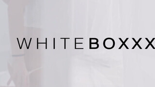WhiteBoxxx - Silvia Dellai a fullos cseh szuka