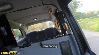 Fake Taxi - Anna Khara kedveli a jó gigantikus kukacot