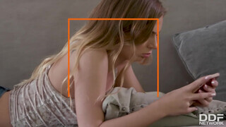 Sydney Cole cuncija megkettyintve