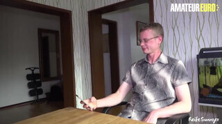 REIFESWINGER - Német milf tinédzser ürgével reszel