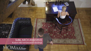 MOMxxx - Subil Arch a bűbájos orosz anyuci