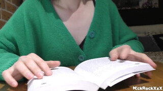 NickRockXxX - Maya a kívánatos 18 éves csajszi