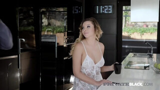 PrivateBlack - Anna Polina a gigászi cickós zsenge maca
