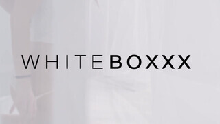 WhiteBoxxx - Oxana Chic cuncija megkefélve