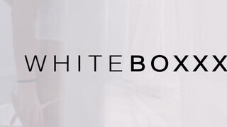 WHITEBOXXX - Francys Belle a óriási tőgyes lány