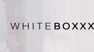 WHITEBOXXX - Chloe Lamour a gigantikus cickós milf