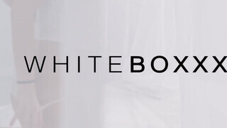 WhiteBoxxx - Jenny Wild a beindult diáklány