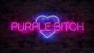 Purple Bitch keményen seggbe reszelve