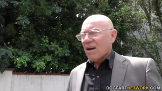 Sindee Dix az óriás keblű asszony