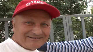 Gyuribácsi és a haverja basszák a nőcit