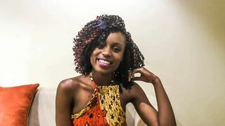 Mosolygós néger csinibaba pov castingon keményen meghágva