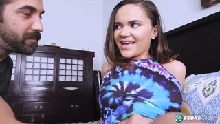 Naudi Nala vadul cumizza és lovagolja a gigászi bájdorongot