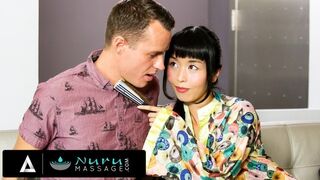 Marica Hase forró masszázsánál megtöri a gigantikus hímvesszője ügyfelétől