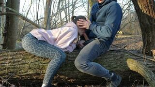 Megbasztam egy bombázó házas idegent a parkban