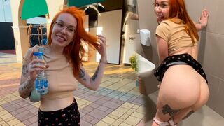 Felcsíptem egy pipit és megbasztam egy nyilvános wc-ben!